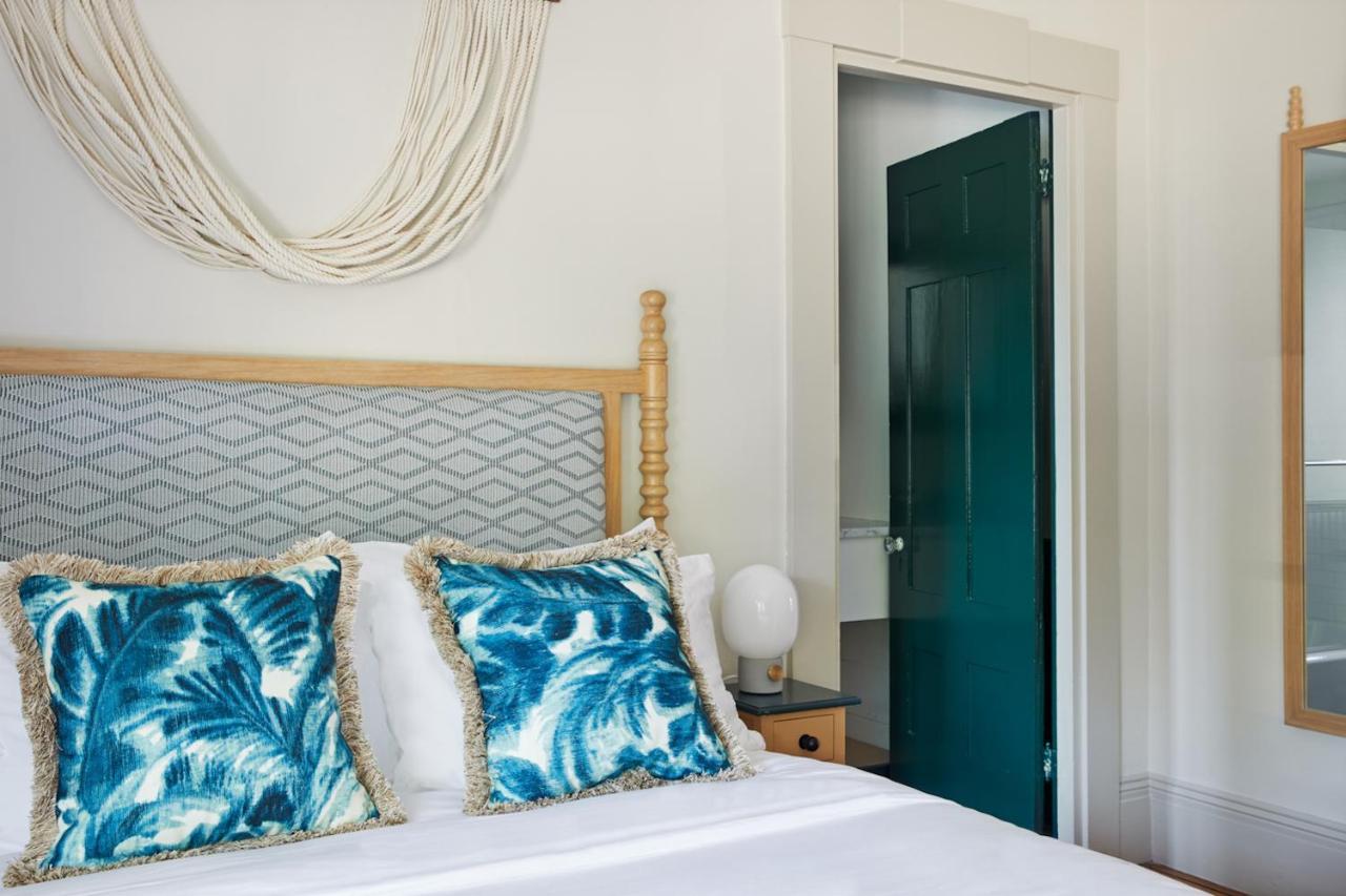 Faraway Nantucket Hotel Bagian luar foto