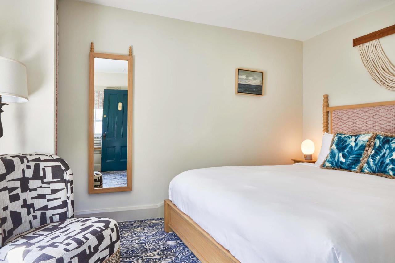 Faraway Nantucket Hotel Bagian luar foto